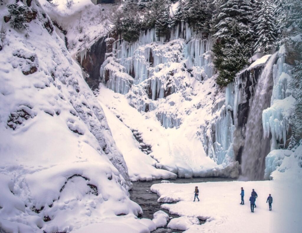 Consider Franklin Falls when you visit winter in Seattle.