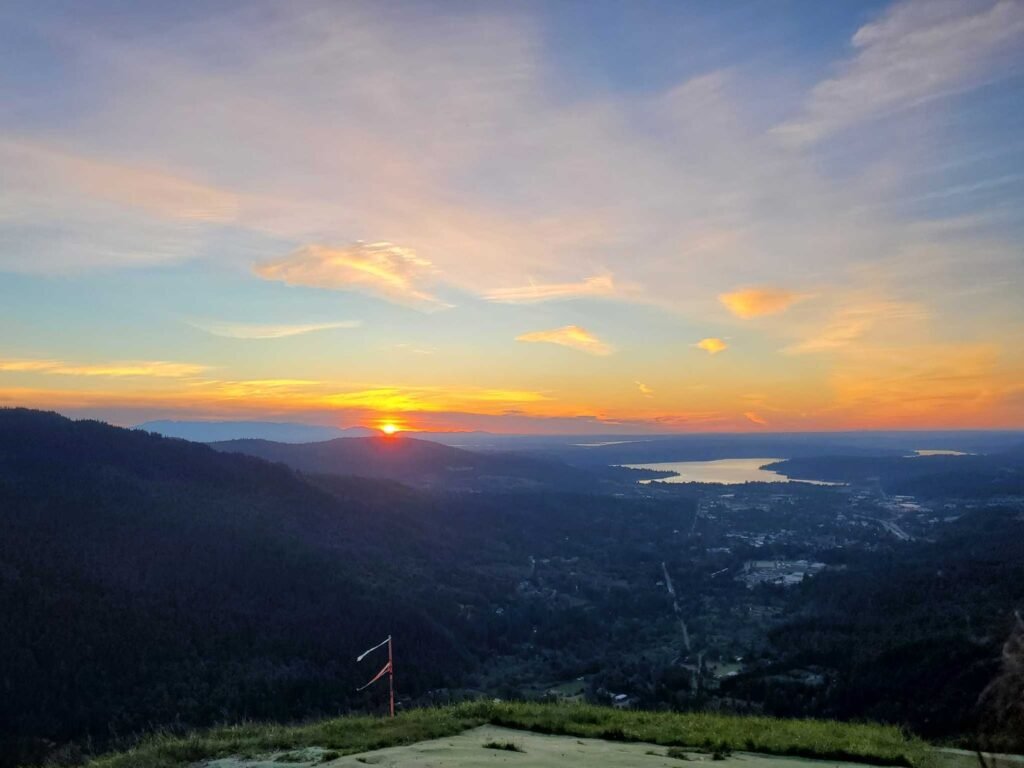 The Poo-Poo point is offers an amazing hiking trail near Seattle.