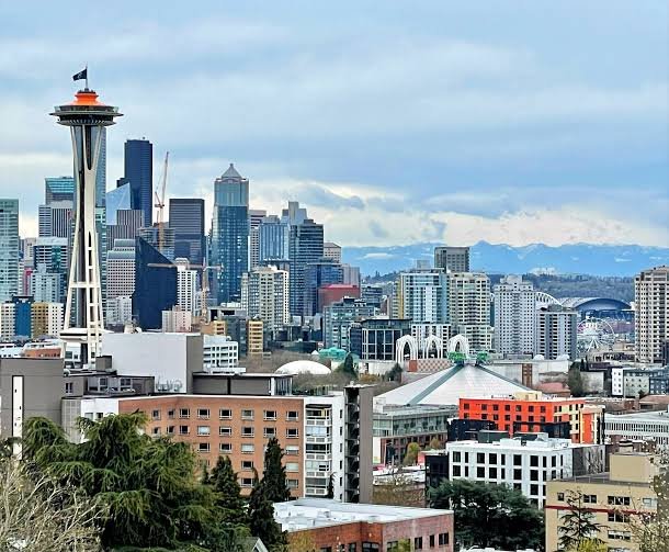 Where to Stay in Queen Anne and Seattle Center: Best Picks